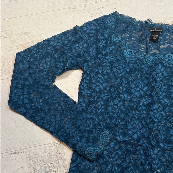Moda International Deep Teal Lace Long Sleeve Top Size Medium - Picture 5 of 11